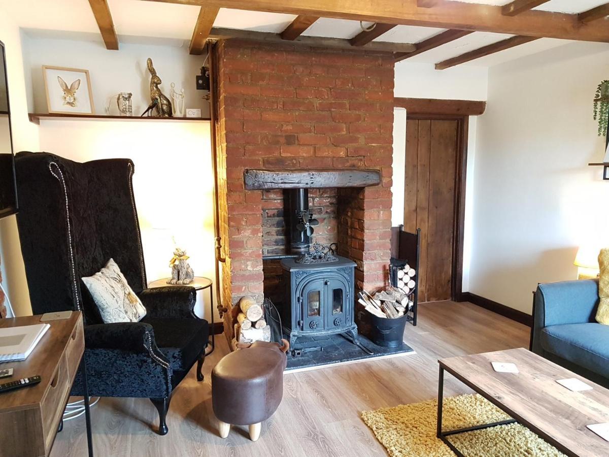 Jasmine Cottage, Buxton Norfolk, Sleeps 4 Holiday home Norwich