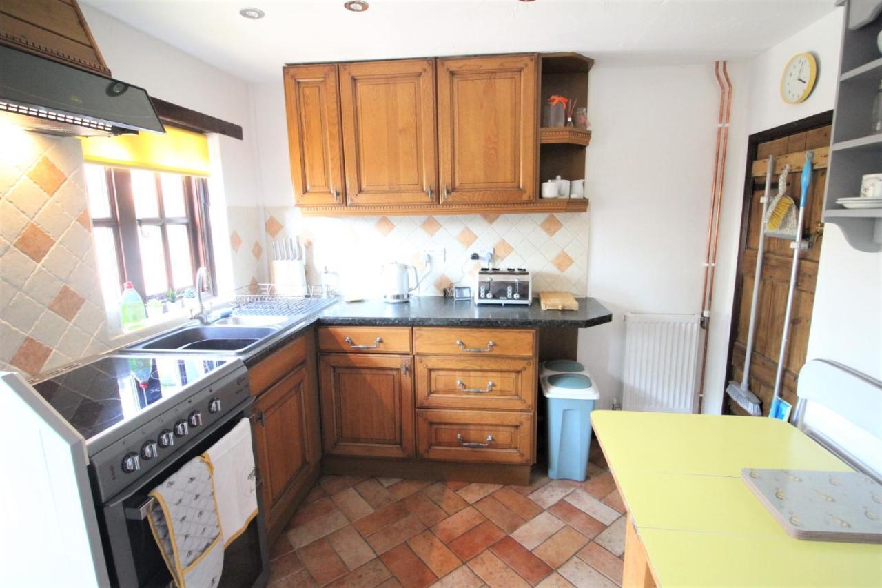 Jasmine Cottage, Buxton Norfolk, Sleeps 4 Holiday home Norwich