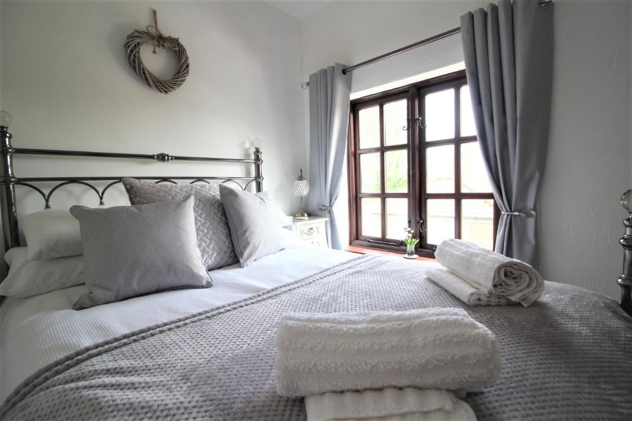 Jasmine Cottage, Buxton Norfolk, Sleeps 4 Holiday home *