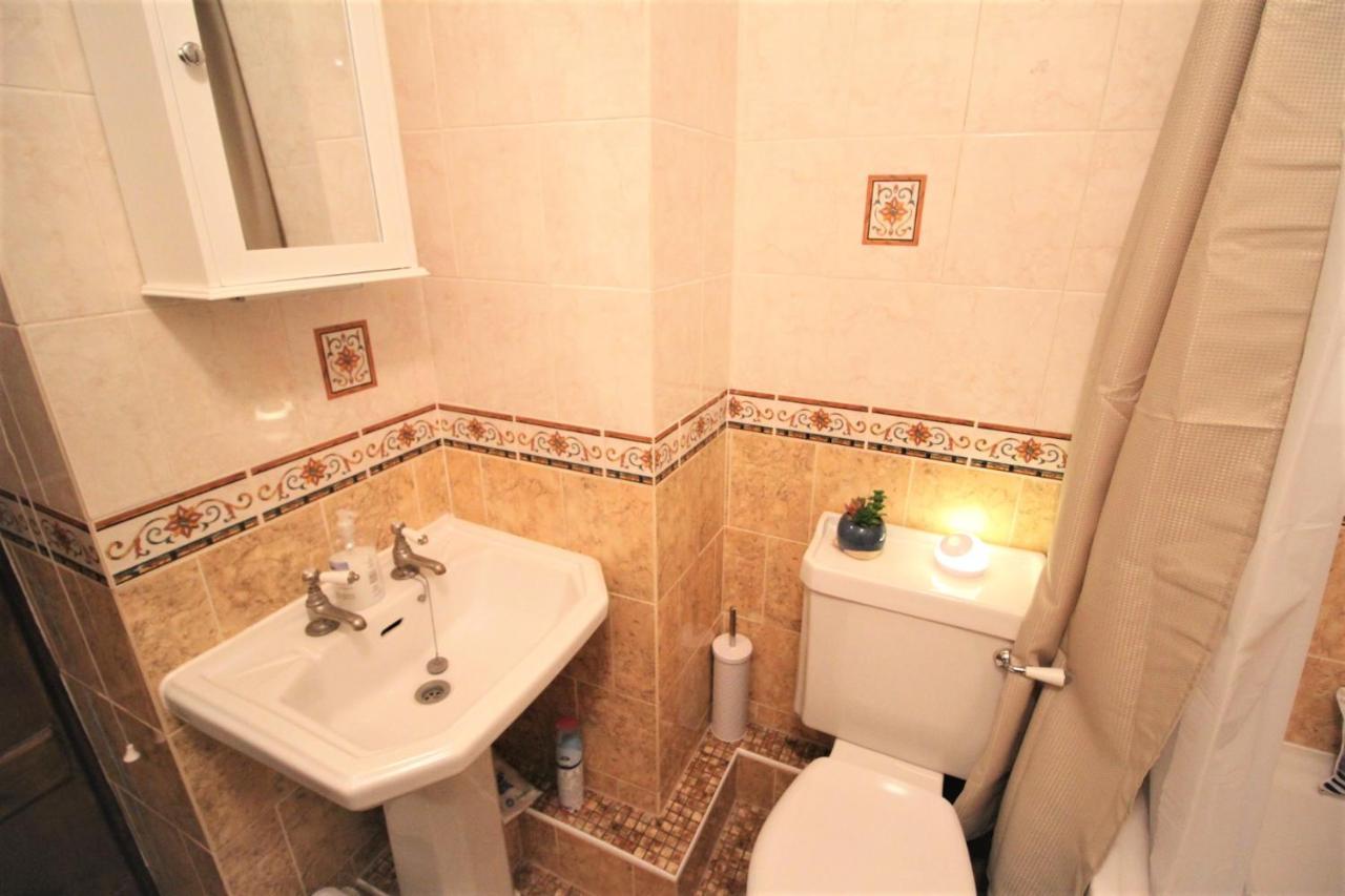 Holiday home Jasmine Cottage, Buxton Norfolk, Sleeps 4 *