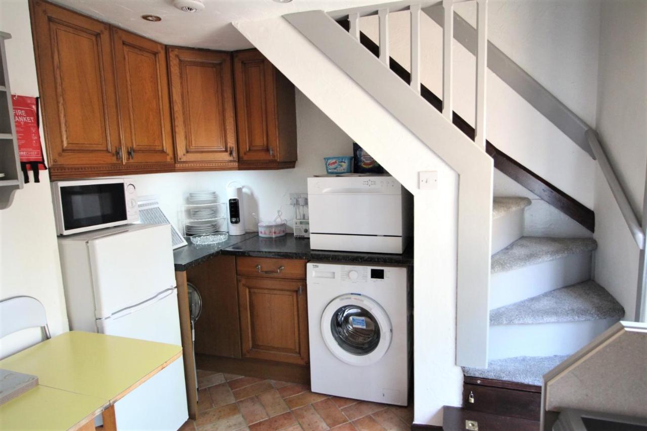 Jasmine Cottage, Buxton Norfolk, Sleeps 4 *