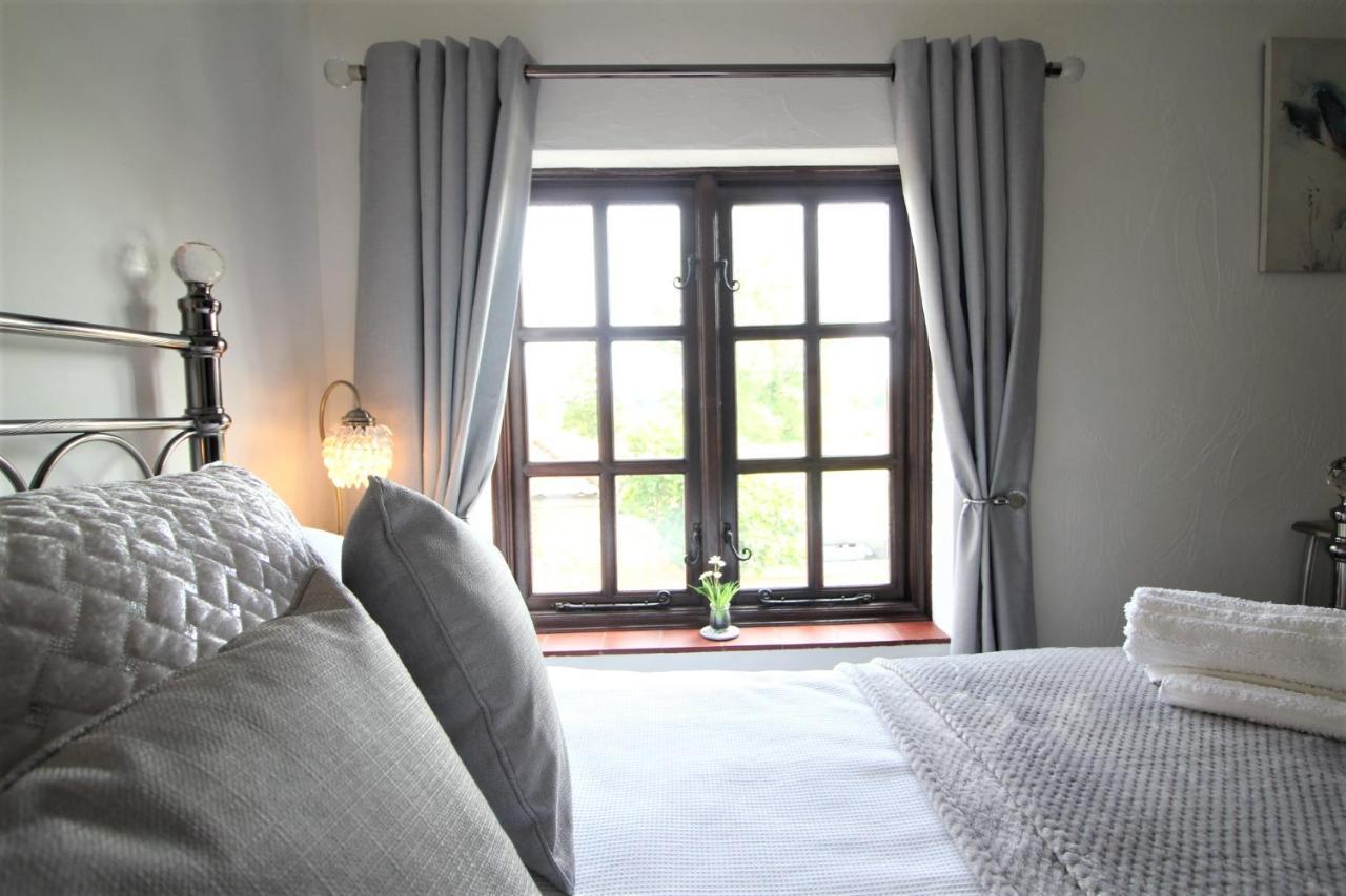 Jasmine Cottage, Buxton Norfolk, Sleeps 4 Holiday home Norwich