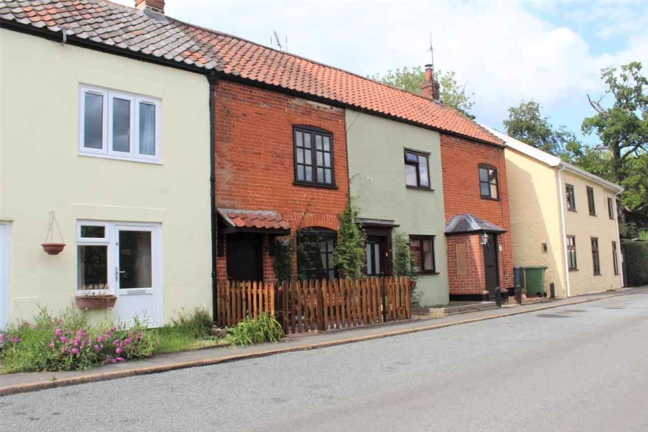 Jasmine Cottage, Buxton Norfolk, Sleeps 4 Holiday home *