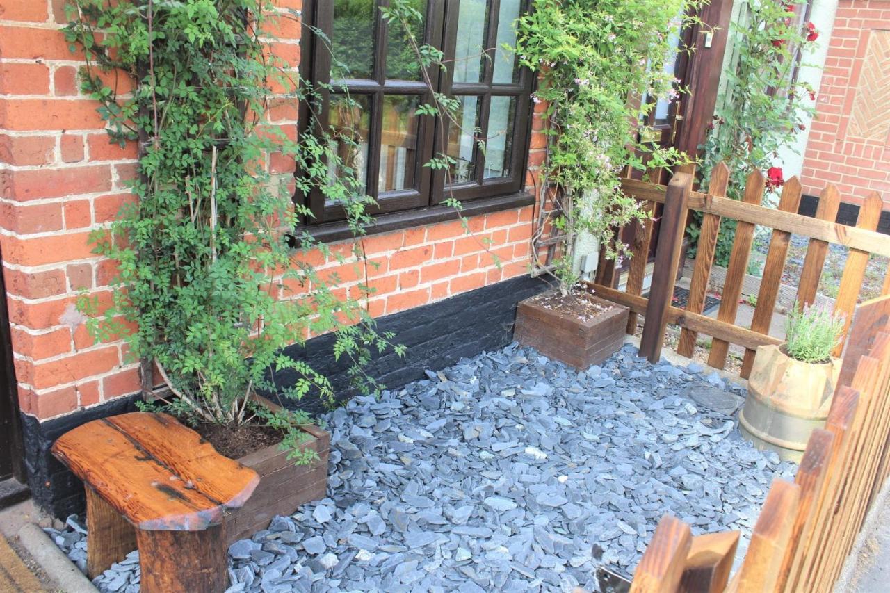 Jasmine Cottage, Buxton Norfolk, Sleeps 4 Holiday home