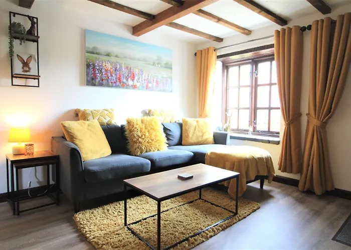 Jasmine Cottage, Buxton Norfolk, Sleeps 4